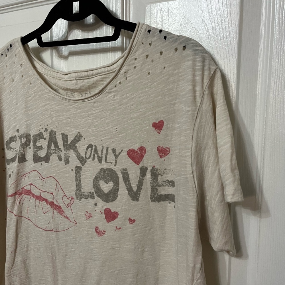 MAGNOLIA PEARL T-Shirt “Speak Only Love” Distressed Boyfriend OS - Picture 4 of 10
